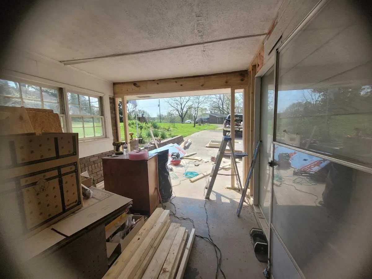 Air movers and dehumidifier for Drying & Dehumidification in Ridgeland